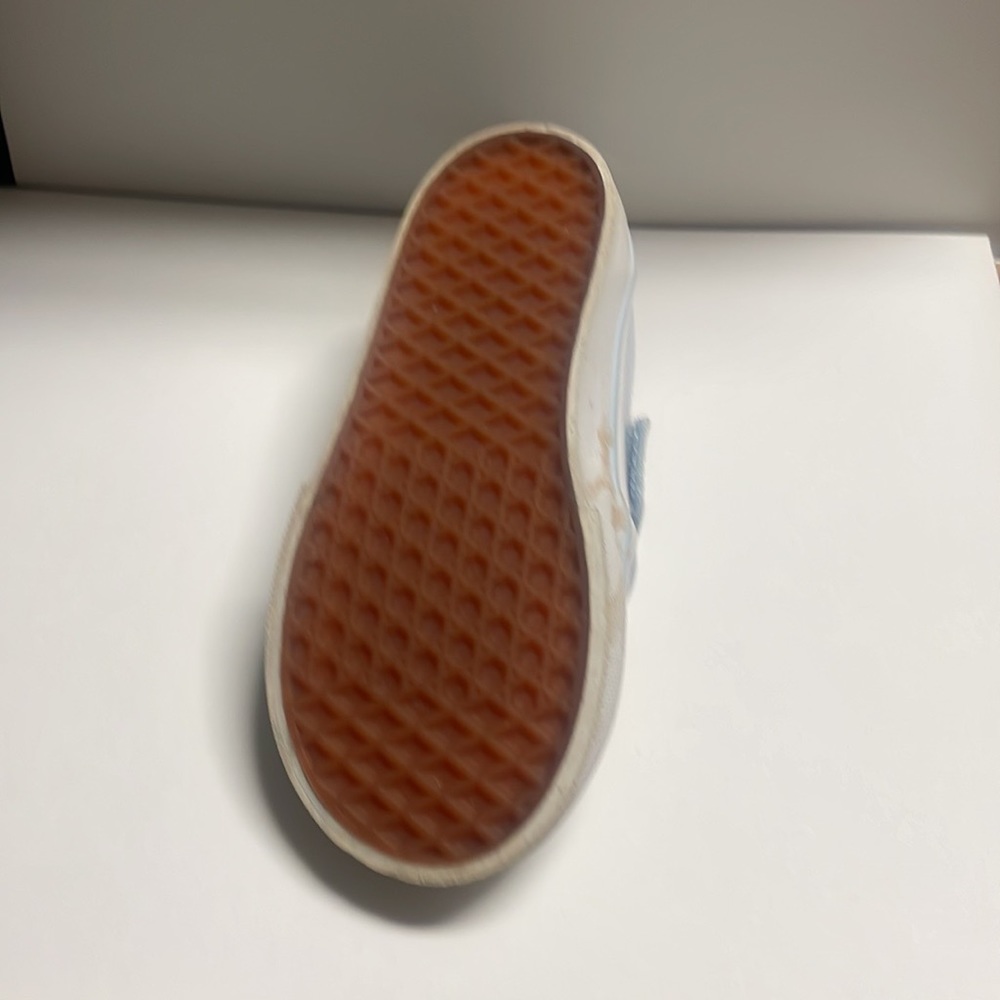 US toddler 7.0 Rainbow Vans. (Worn once 0 damages)